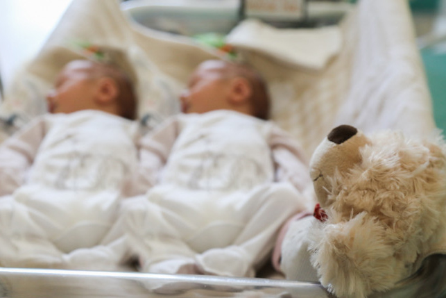 Более 700 новорожденных зарегистрировано в Вологодской области с начала года.