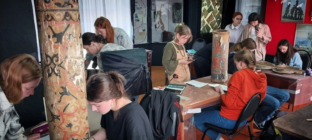 В Тотьме началась студенческая практика «Молодые реставраторы - малым музеям».