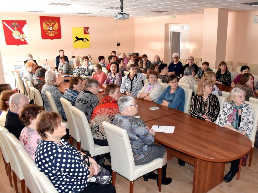 Глава округа Сергей Селянин рассказал ветеранам об итогах работы в 2022 году.