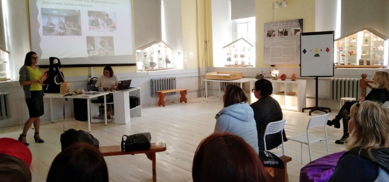В Тотьме состоялась презентация результатов малых грантов и стажировок.