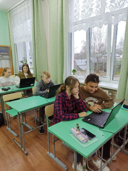 «Цифровая образовательная среда» в Советской школе работает!.