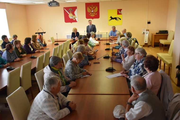 Важным моментом визита депутата Государственной Думы Валентины Артамоновой в Тотемский округ стало общение с тотьмичами.