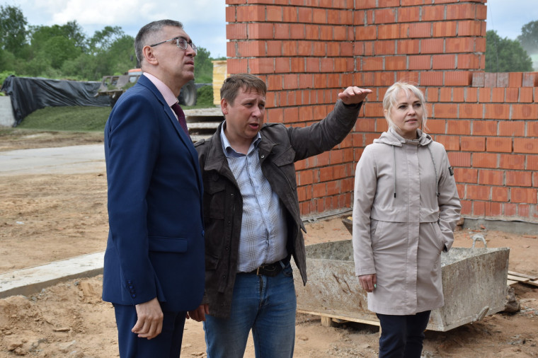 Заместитель Губернатора Вологодской области Михаил Глазков  посетил с рабочим визитом Мосеевскую территорию.