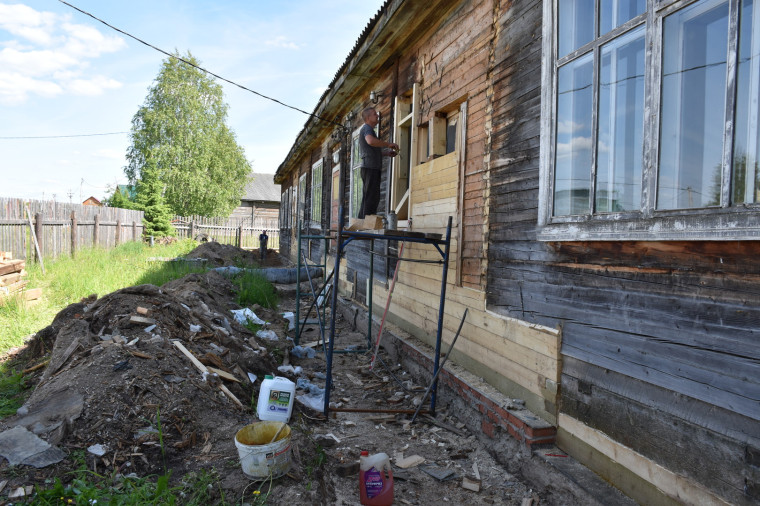 Начат ремонт детского сада в посёлке Советском.